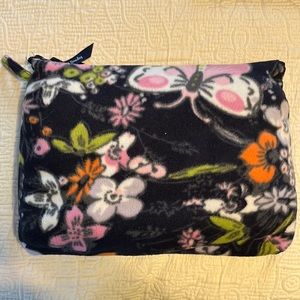 Vera Bradley Packable Fleece Blanket - Boom Bloom Navy